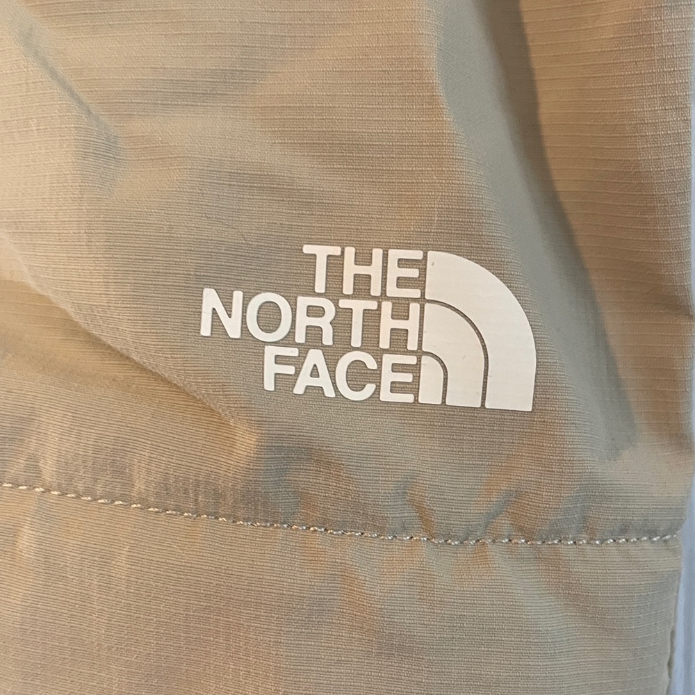 The North Face Size 33 Tan Convertible Travel Chinos - Picture 3 of 15